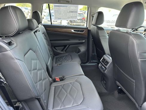 New 2026 Volkswagen Atlas SE image 16