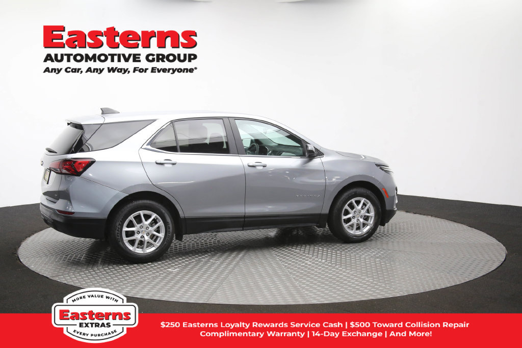 Used 2023 Chevrolet Equinox LT FWD image 44