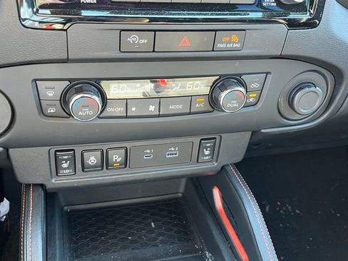 Used 2024 Nissan Frontier Pro-X w/ Pro Convenience Package image 29