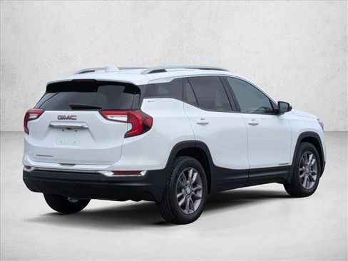 Used 2023 GMC Terrain SLT image 5