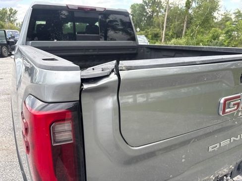 Used 2024 GMC Sierra 3500 Denali w/ Denali Reserve Package AWD/4WD image 9