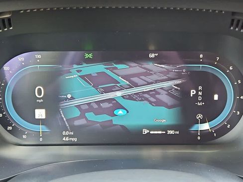 Used 2022 Volvo XC60 B5 Momentum image 35