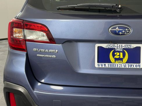 Used 2018 Subaru Outback 2.5i AWD/4WD image 10
