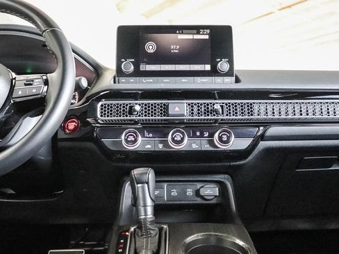 Used 2025 Honda Civic Sport image 15