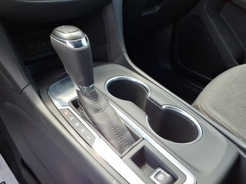 Used 2020 Chevrolet Equinox LT FWD image 23