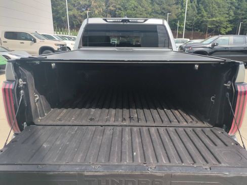 Used 2022 Toyota Tundra Platinum w/ Advanced Package AWD/4WD image 33