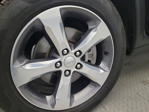 Used 2021 Jeep Grand Cherokee L Limited w/ Trailer Tow Group (B) image 31