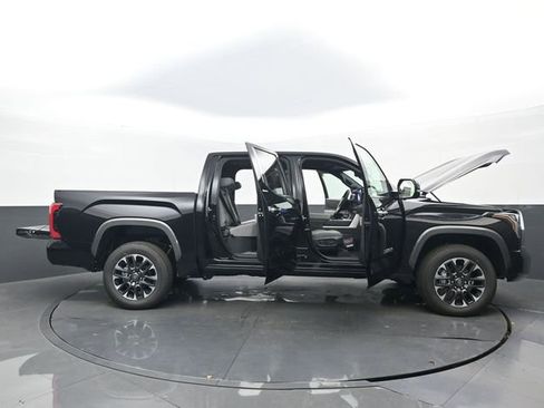 New 2026 Toyota Tundra Limited AWD/4WD image 32