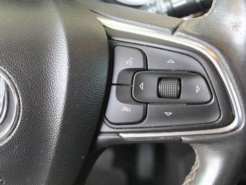Used 2021 Buick Encore GX Select AWD/4WD image 31