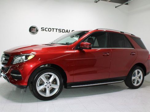 Used 2016 Mercedes-Benz GLE 350 image 2