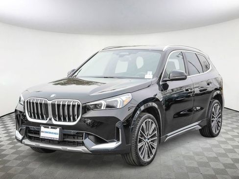 Used 2025 BMW X1 xDrive28i w/ Technology Package image 3
