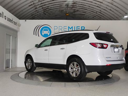 Used 2017 Chevrolet Traverse LT FWD image 3