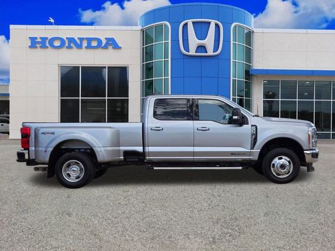 Used 2024 Ford F350 Lariat AWD/4WD image 2