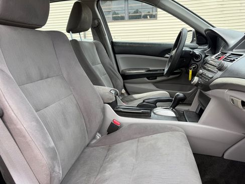 Used 2012 Honda Accord LX image 10