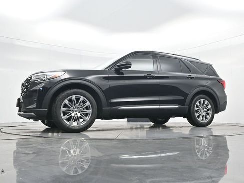 New 2026 Ford Explorer Platinum image 35