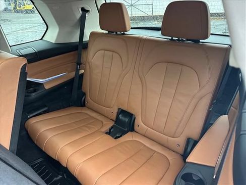 Used 2021 BMW X7 xDrive40i w/ Cold Weather Package AWD/4WD image 21