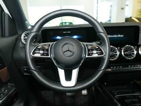Certified 2023 Mercedes-Benz GLA 250 4MATIC image 36