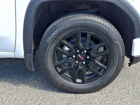 Certified 2024 GMC Sierra 1500 Elevation AWD/4WD image 8