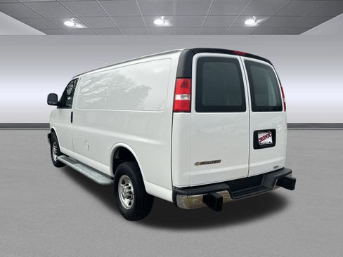 Used 2024 Chevrolet Express 2500 w/ Driver Convenience Package image 5