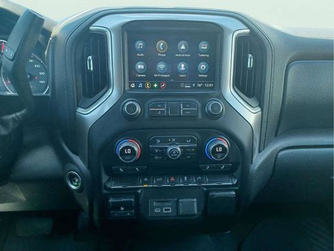 Used 2021 Chevrolet Silverado 1500 LT w/ Convenience Package II AWD/4WD image 19