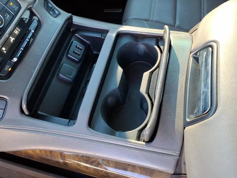 Used 2016 GMC Yukon Denali image 14