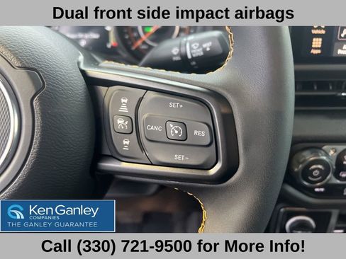 Used 2025 Jeep Gladiator Sport image 31