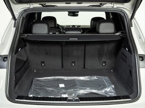 New 2026 Porsche Cayenne AWD/4WD image 31