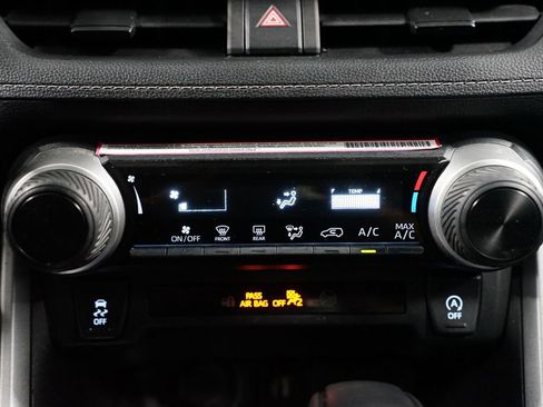 Certified 2024 Toyota RAV4 LE FWD image 20