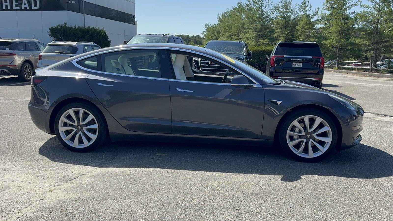 Used 2019 Tesla Model 3 Long Range AWD/4WD image 3