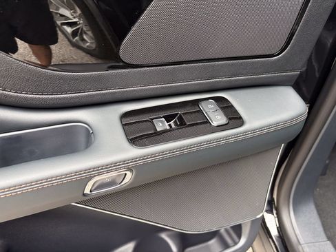 New 2026 Lincoln Aviator AWD image 22