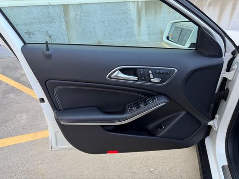 Used 2018 Mercedes-Benz GLA 250 image 10