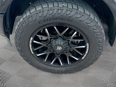 Used 2019 Ford F150 Platinum w/ Equipment Group 701A Luxury AWD/4WD image 34