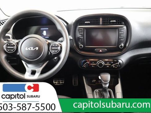 Used 2023 Kia Soul LX w/ LX Technology Package FWD image 14