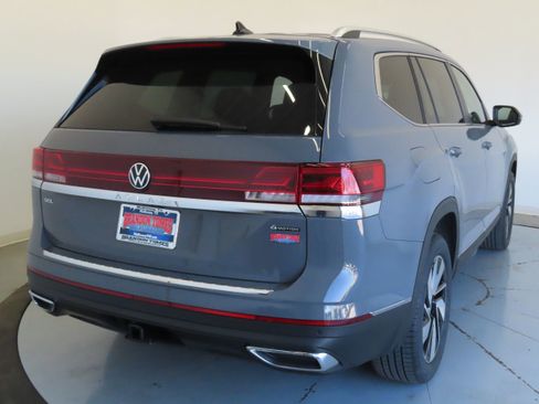 New 2026 Volkswagen Atlas SEL image 4
