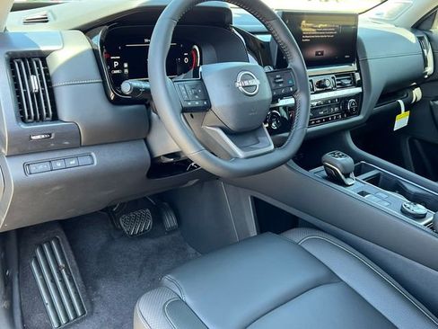 New 2026 Nissan Pathfinder SL AWD/4WD image 19