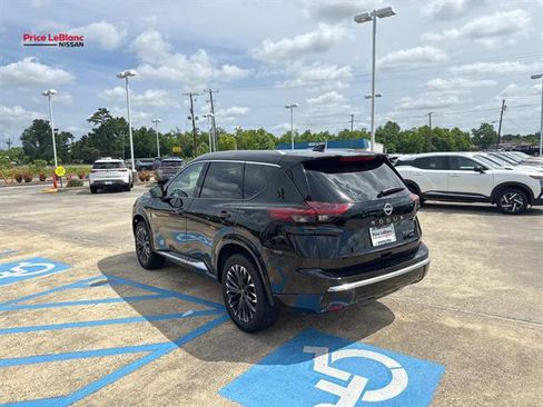 Used 2026 Nissan Rogue Platinum w/ Platinum Premium Package AWD/4WD image 5