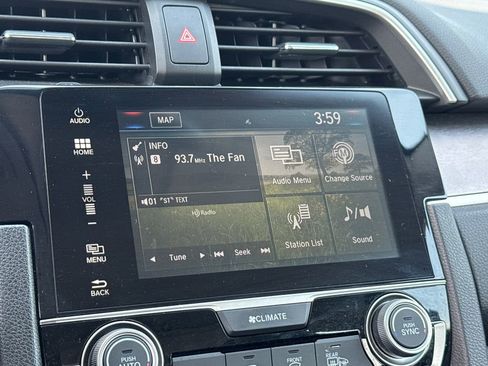 Used 2017 Honda Civic Touring image 29