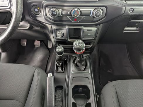 Used 2021 Jeep Wrangler Unlimited Sport image 24