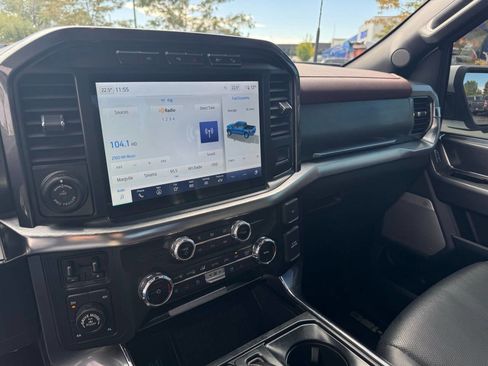 Used 2022 Ford F150 Lariat w/ Equipment Group 502A High image 25