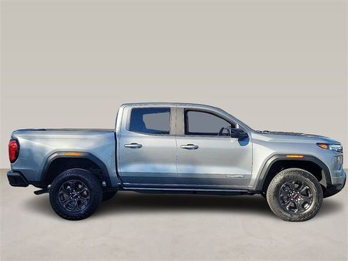 Used 2025 GMC Canyon Elevation image 4