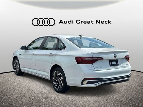 Used 2022 Volkswagen Jetta SEL FWD image 7