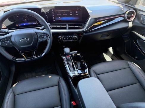 Certified 2025 Chevrolet Trax RS w/ Driver Confidence Package FWD image 25