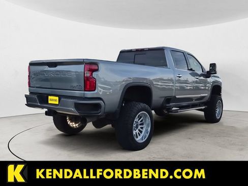 Used 2024 Chevrolet Silverado 3500 High Country AWD/4WD image 5