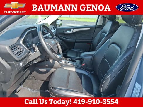 Used 2022 Ford Escape SEL FWD image 12