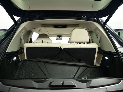 Used 2022 BMW X7 xDrive40i w/ Executive Package image 44