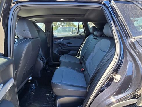 New 2026 Volkswagen Tiguan SE R-Line FWD image 13