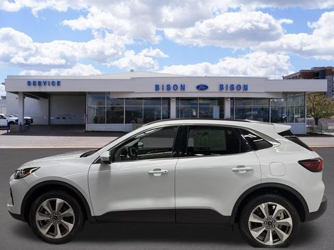 Certified 2025 Ford Escape Platinum AWD/4WD image 6