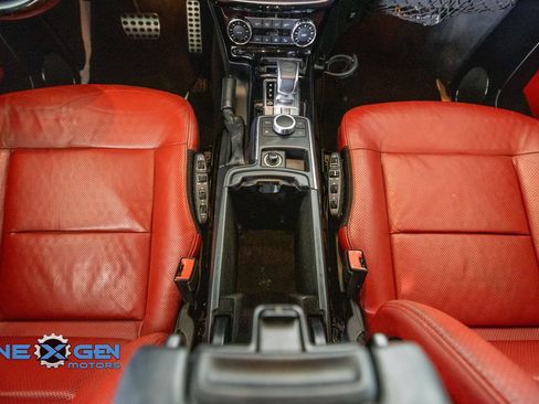 Used 2013 Mercedes-Benz G 63 AMG 4MATIC image 36