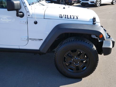 Used 2018 Jeep Wrangler Unlimited Sport image 9