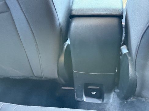 Used 2018 Ford EcoSport SE w/ SE Convenience Package image 14